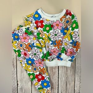 Matching crewneck and sweatpants set